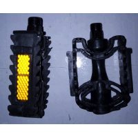 Педали велосипедные   (с катафотами, пластик, черные, декор овал)   YKX