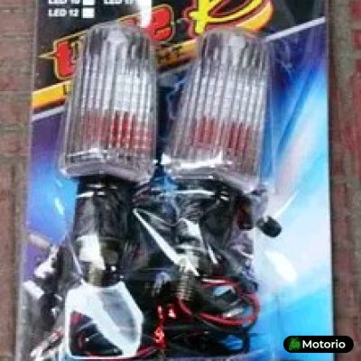 Повороты   гробик (пара) (карбон, белое стекло) VDK Купить в Интернет-магазине Моторио