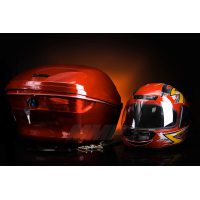 Кофр   пластмассовый   (красный, +шлем) EVO-2