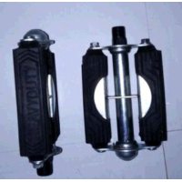 Педали велосипедные   (металл, резиновая основа съемная, хром) YT