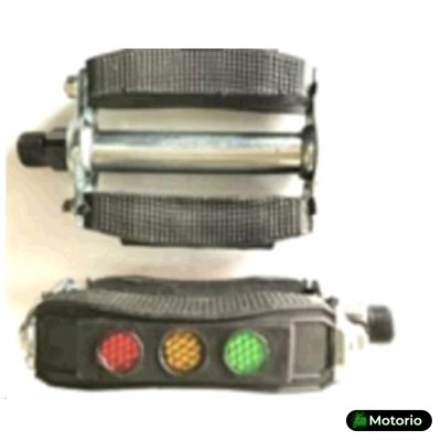 Педали велосипедные (с катафотами СВЕТОФОР, металл, резиновые вставки) TY-PD-8022 KL-2 Педали велосипедные (с катафотами СВЕТОФОР, металл, резиновые вставки) TY-PD-8022 KL-2 Купить в Интернет-магазине Моторио